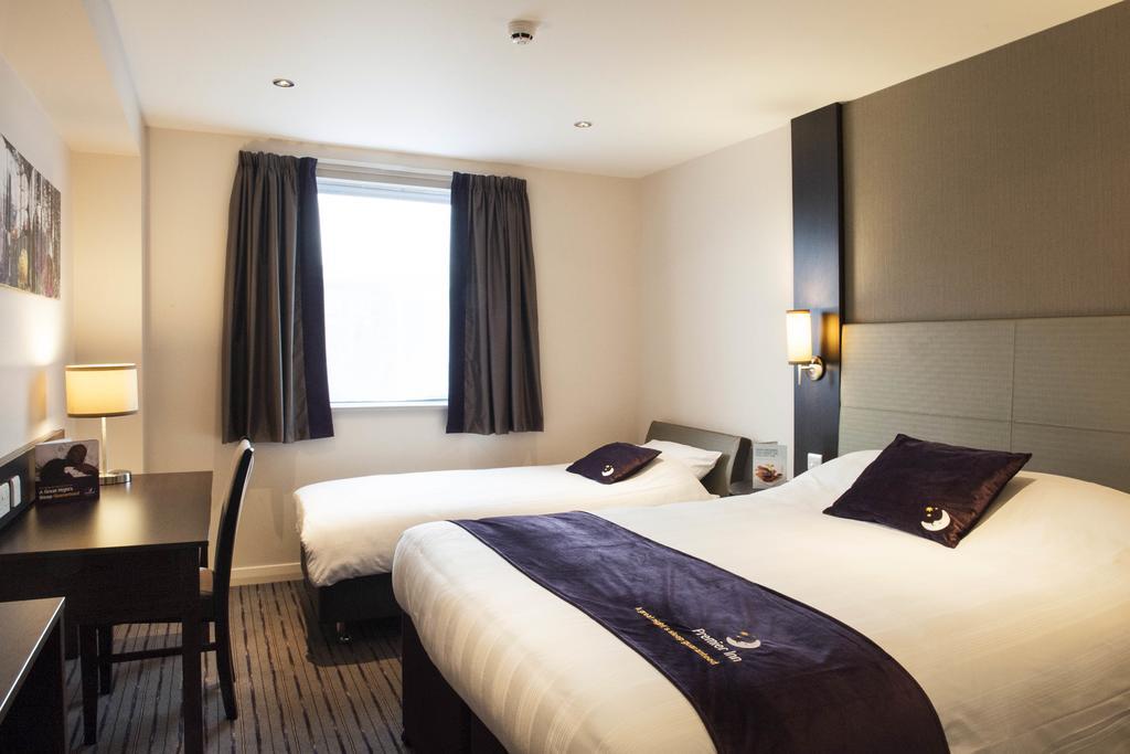 Premier Inn London Southwark Room photo