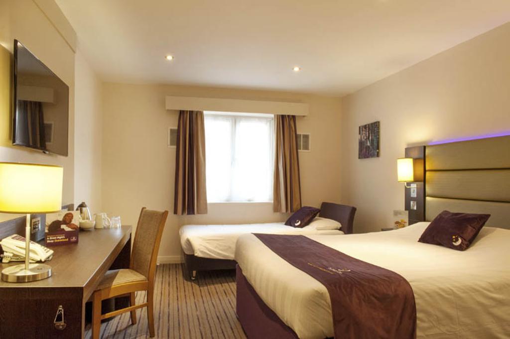Premier Inn London Southwark Exterior photo