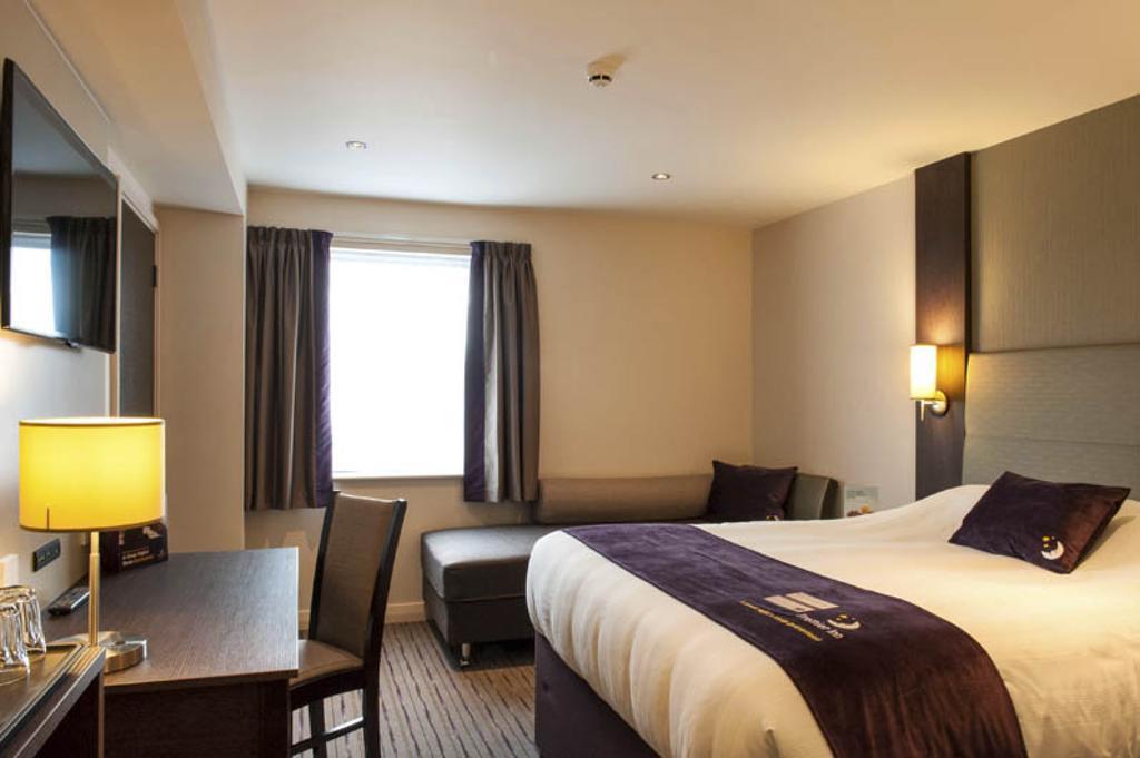 Premier Inn London Southwark Room photo