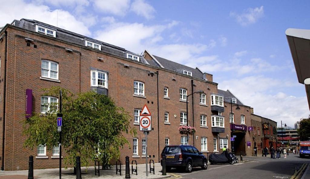 Premier Inn London Southwark Exterior photo